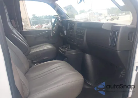 2025 Chevrolet Express Cargo Rwd 2500 Regular Wheelbase Wt из США, поврежденный, VIN 1GCWGAFP5S1178578